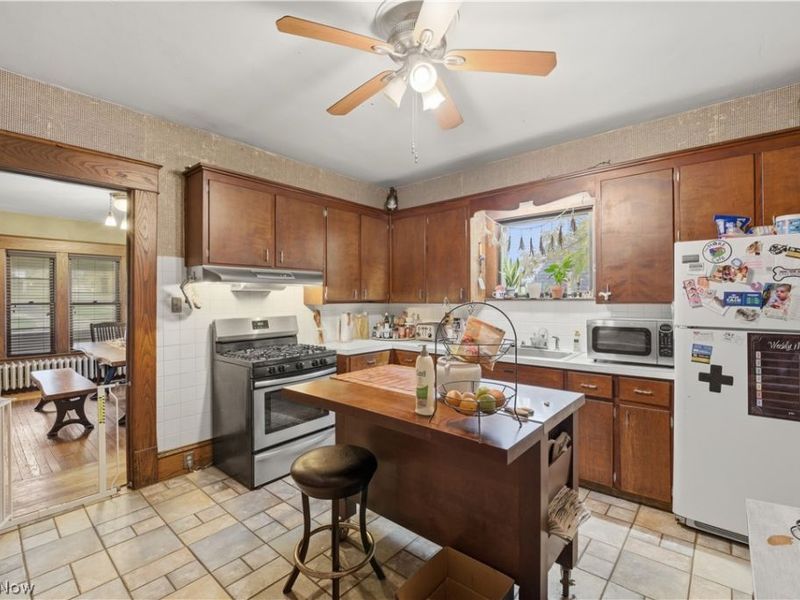 714 N Chestnut Street, Ravenna, OH 44266 Photo 2