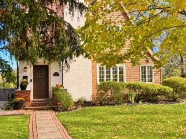 69 Olcott Ave, Bernardsville, NJ 07924