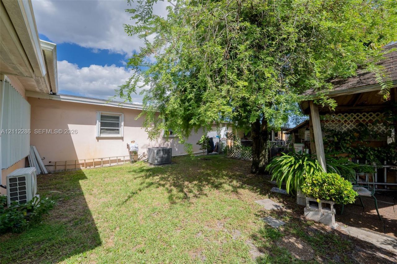 4480 NW 176th St , Miami Gardens, FL 33055 Photo