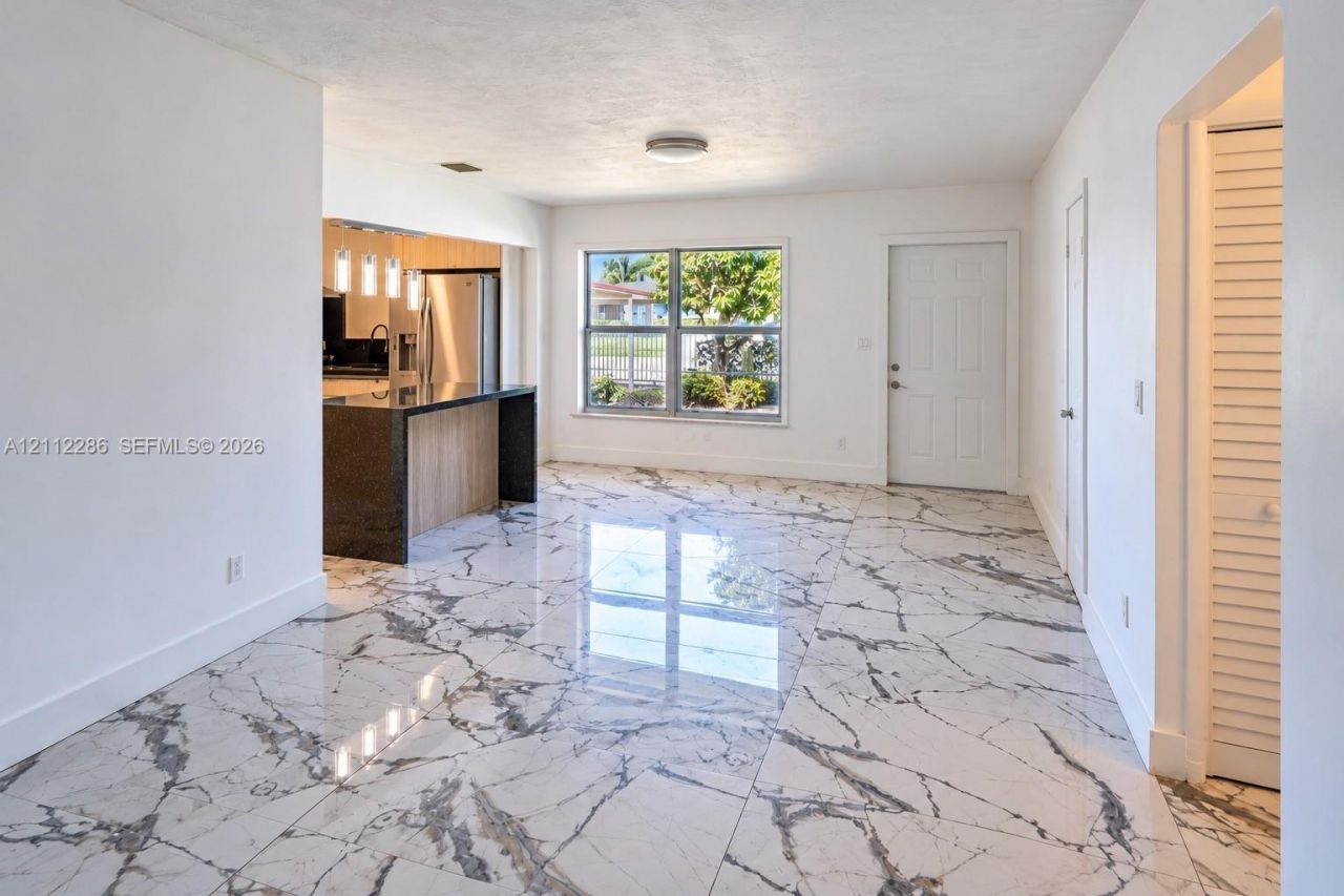 4480 NW 176th St , Miami Gardens, FL 33055 Photo