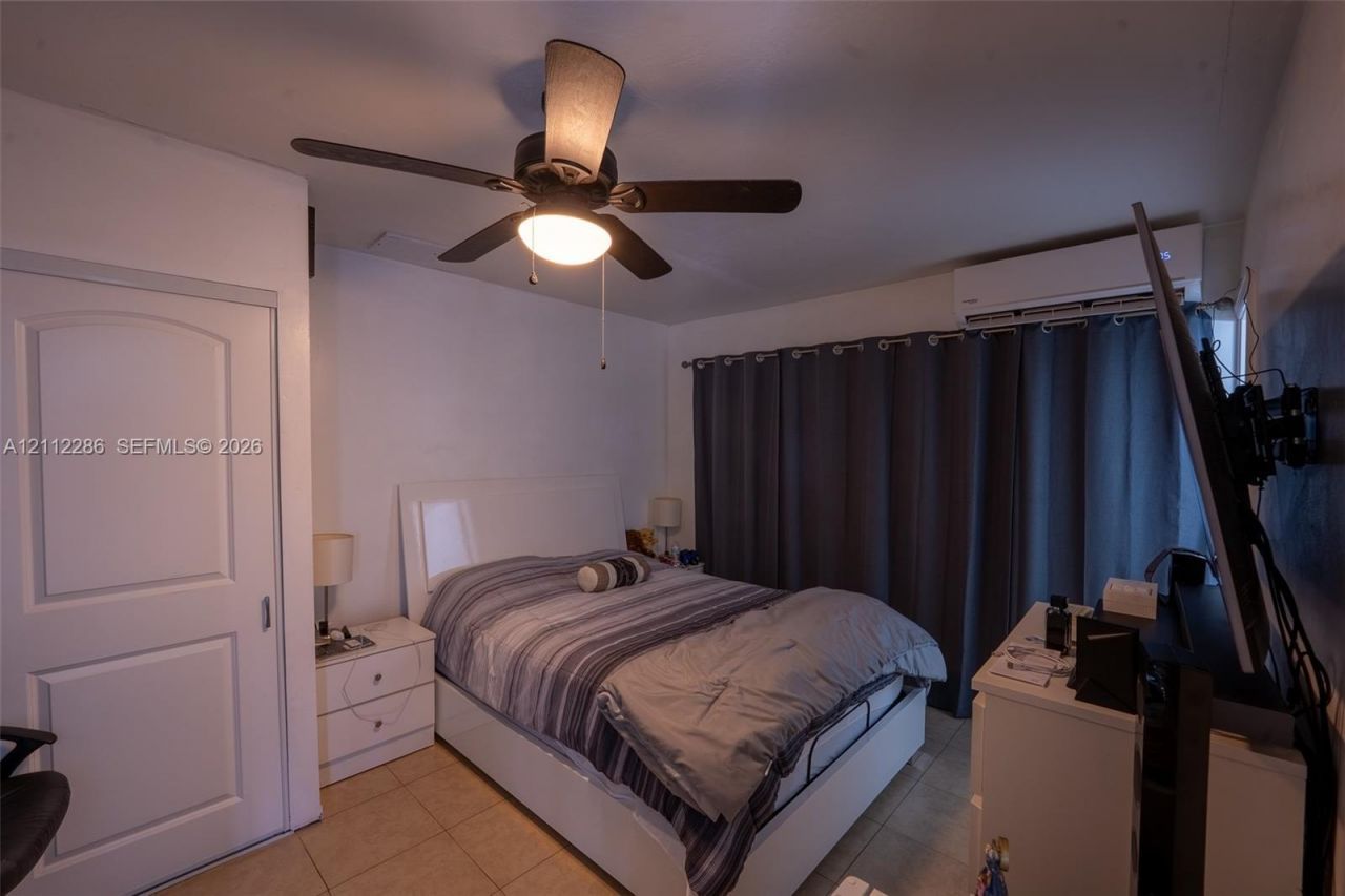 4480 NW 176th St , Miami Gardens, FL 33055 Photo