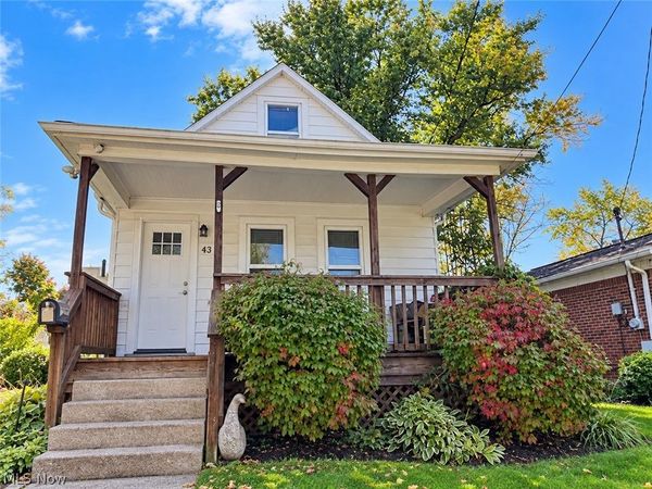 432 Mussey Avenue , Elyria, OH 44035