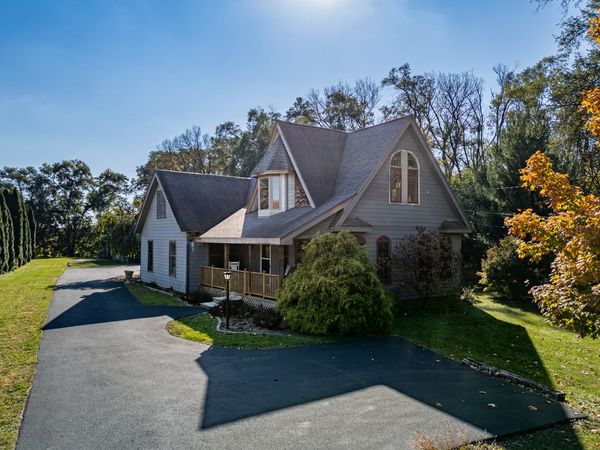803 E State Street , Cherry Valley, IL 61016