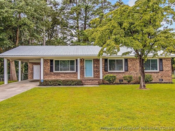 124 Golf Drive , Fayetteville, NC 28314