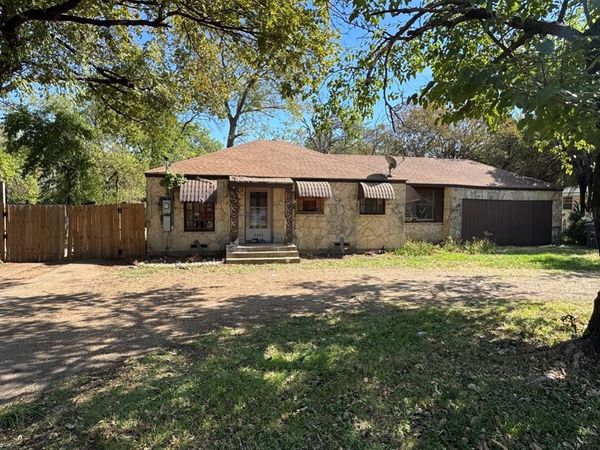 2242 Lolita Drive , Dallas, TX 75227