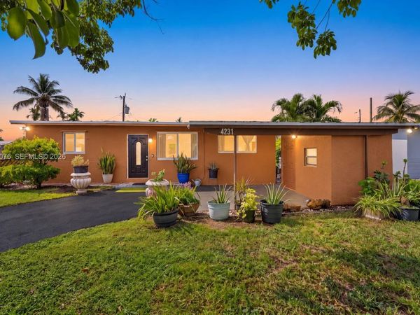 4231 NW 12th Ave , Oakland Park, FL 33309