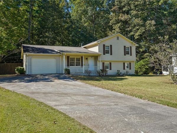 2520 Suncrest Court, Buford, GA 30519