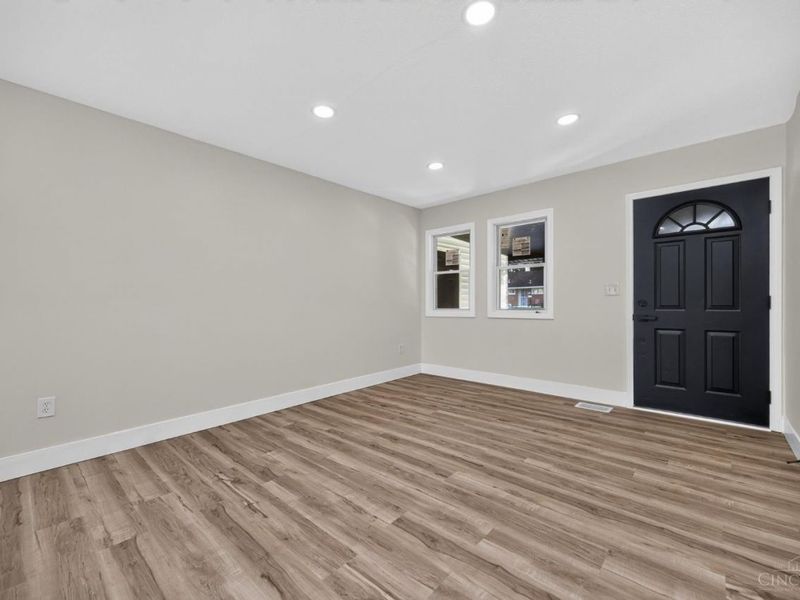 8622 Desoto Drive, Springfield Township, OH 45231 Photo 7