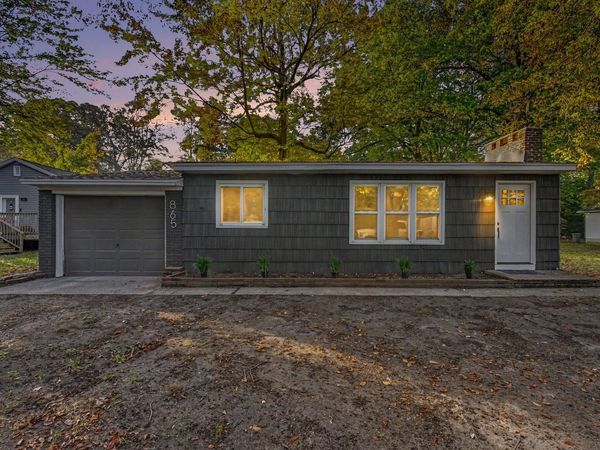 865 Petrie Avenue, Norton Shores, MI 49441