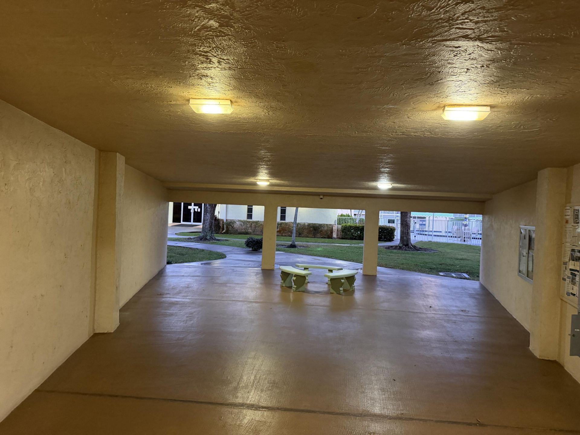 400 Village Green Circle W, Unit 205, Palm Springs, FL 33461 Photo
