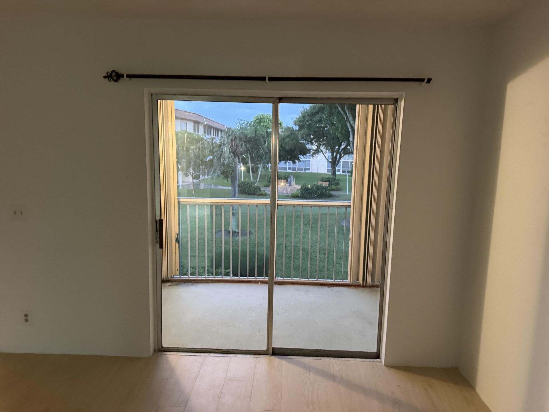 400 Village Green Circle W, Unit 205, Palm Springs, FL 33461 Photo