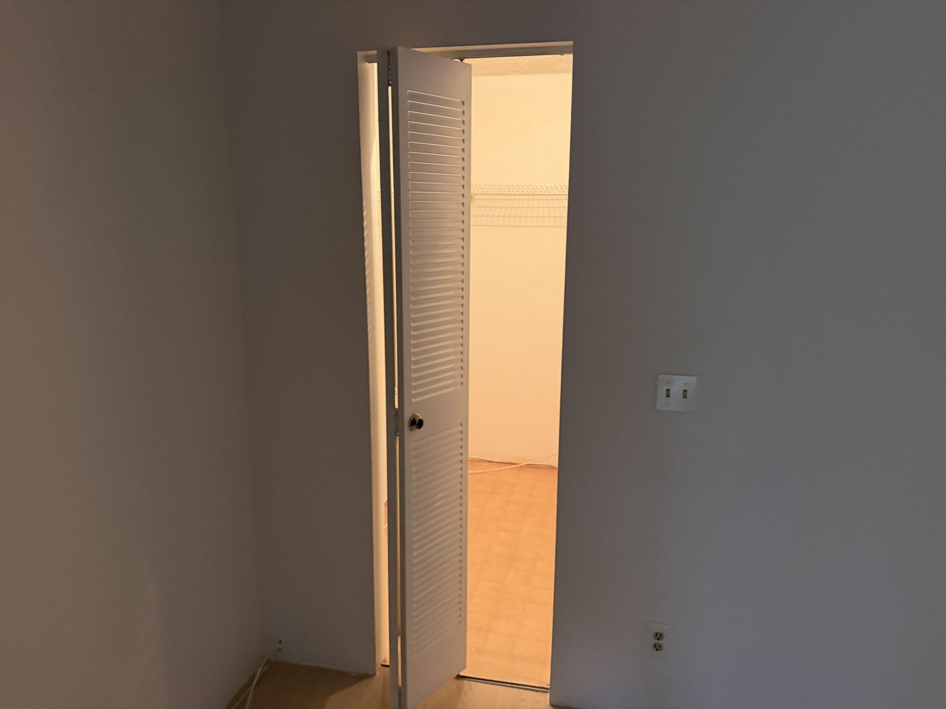 400 Village Green Circle W, Unit 205, Palm Springs, FL 33461 Photo