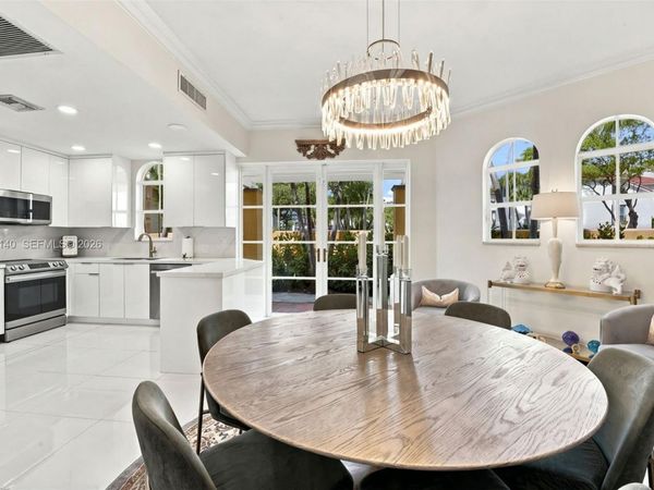 18475 NE 30th Pl , Aventura, FL 33160