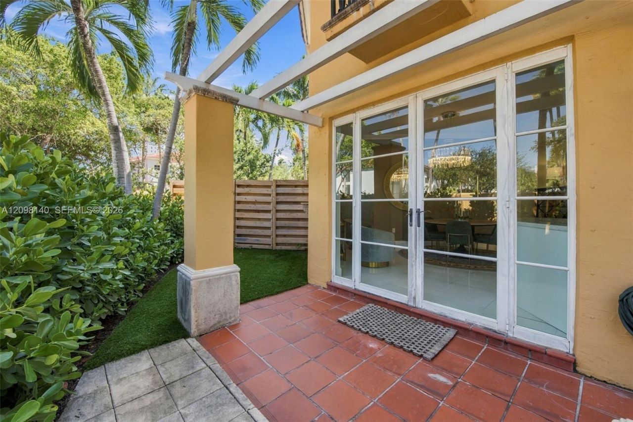 18475 NE 30th Pl , Aventura, FL 33160 Photo