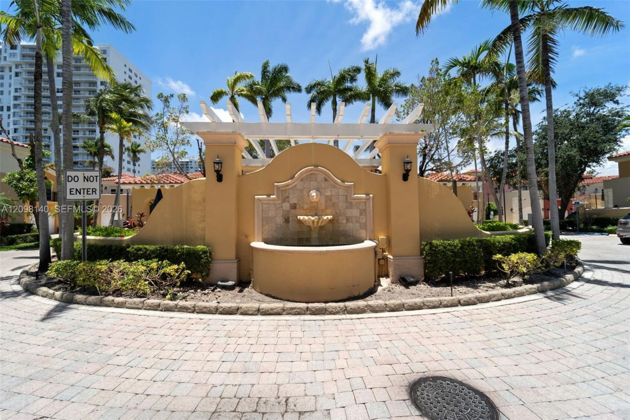 18475 NE 30th Pl , Aventura, FL 33160 Photo