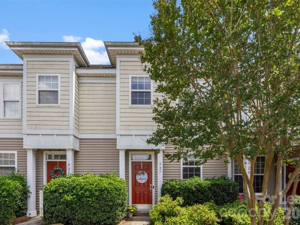 927 Claybrook Circle , Gastonia, NC 28054