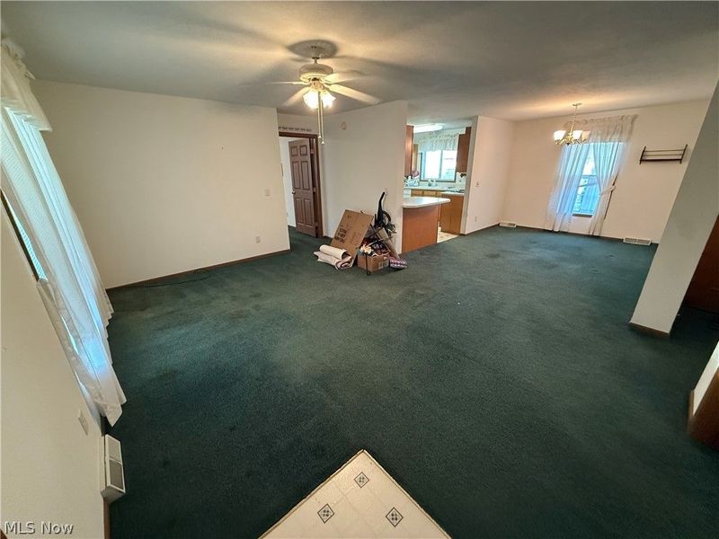 135 Phoenix Drive NW, Dover, OH 44622 Photo 7