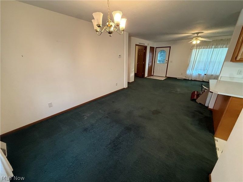 135 Phoenix Drive NW, Dover, OH 44622 Photo 9