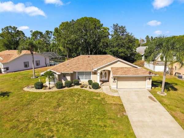 8175 WINDING OAK LANE , SPRING HILL, FL 34606