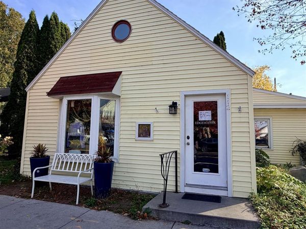 112 Main Street N, Leland, MI 49654