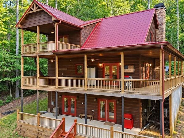 546 Stillhouse Creek Drive , Ellijay, GA 30540