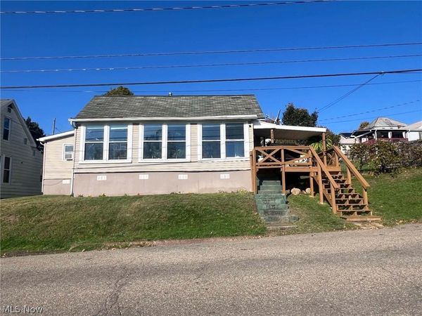 216 Henderson Street , Barnesville, OH 43713