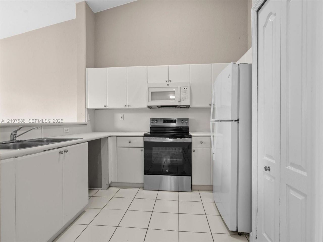 1677 SE 27th Ct , Unit 202, Homestead, FL 33035 Photo