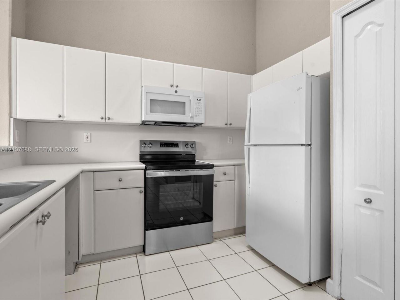 1677 SE 27th Ct , Unit 202, Homestead, FL 33035 Photo