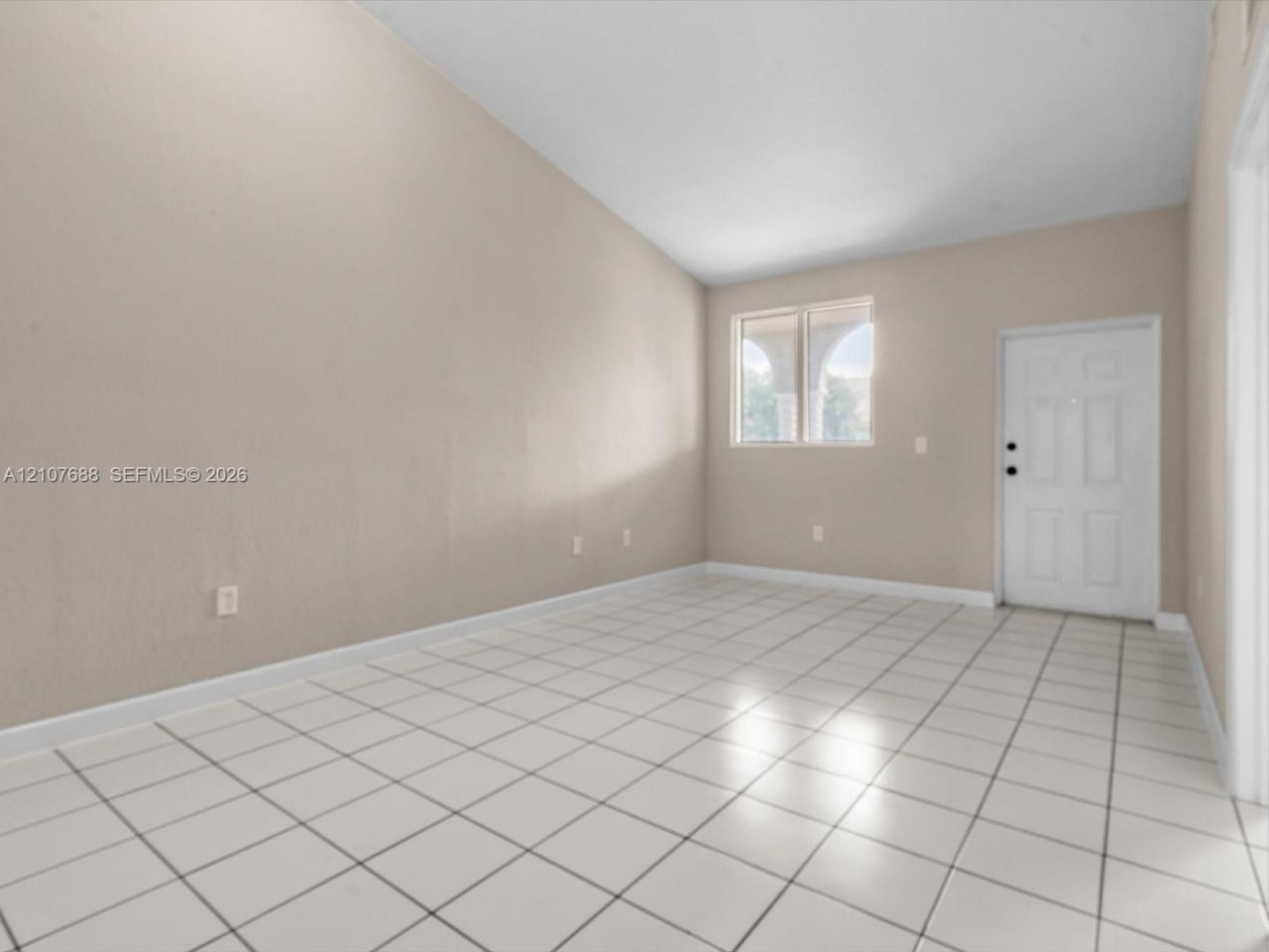 1677 SE 27th Ct , Unit 202, Homestead, FL 33035 Photo