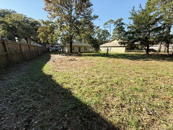 27 SE Park Circle, Fort Walton Beach, FL 32548