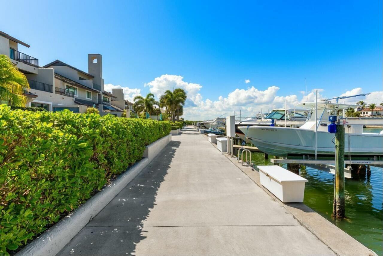 6549 SE South Marina Way, Stuart, FL 34996 Photo