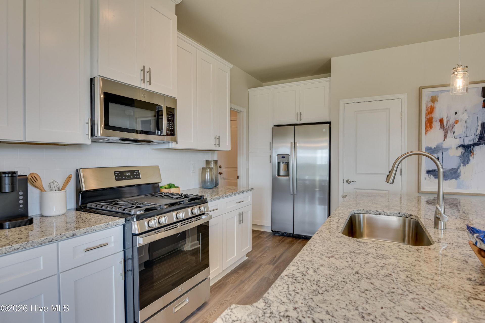 713 Tess Street Photo 7