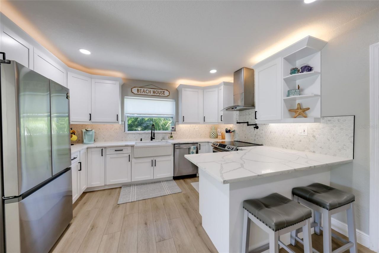 6311 1st Avenue W, Bradenton, FL 34209 Photo