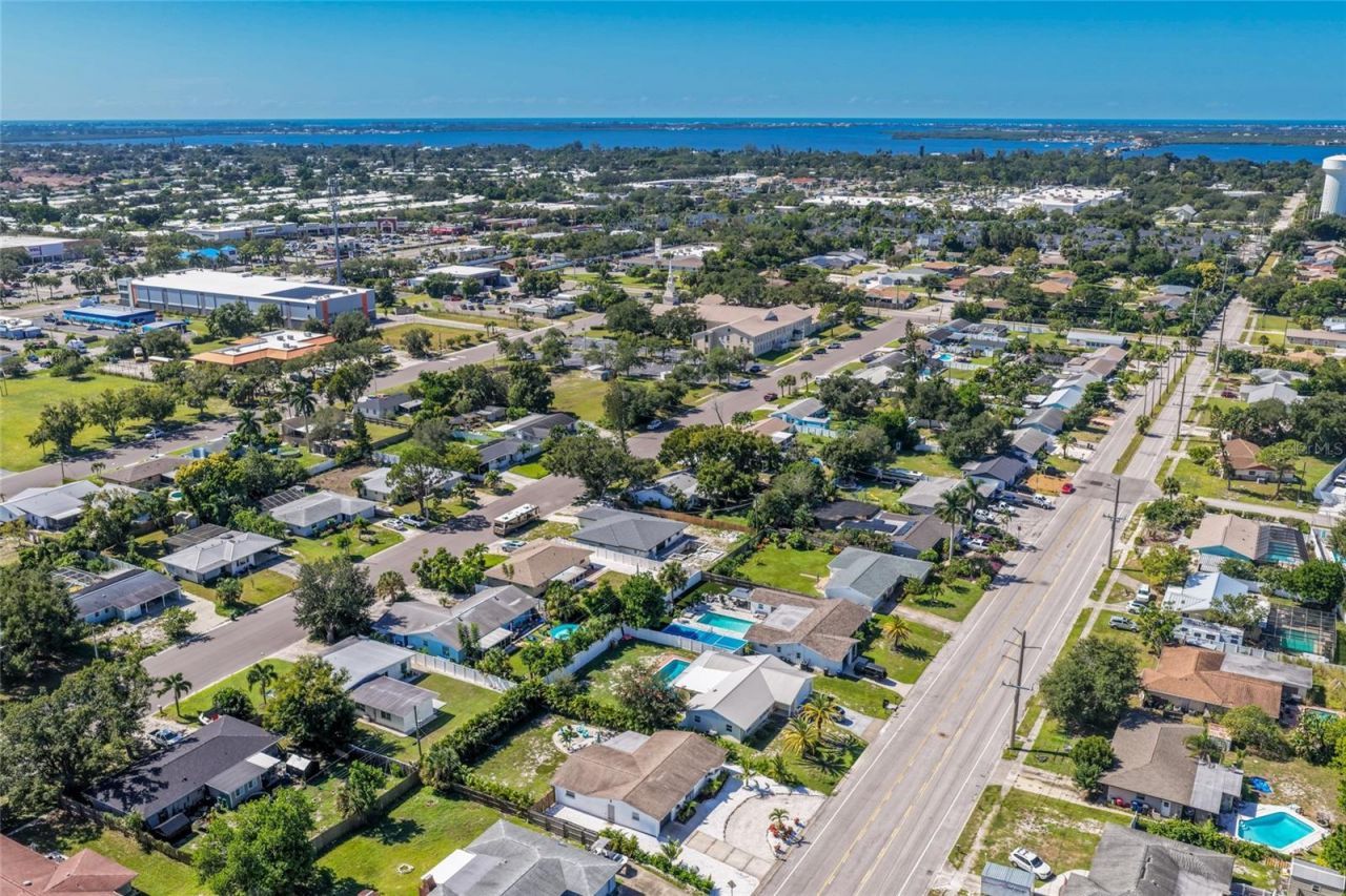 6311 1st Avenue W, Bradenton, FL 34209 Photo