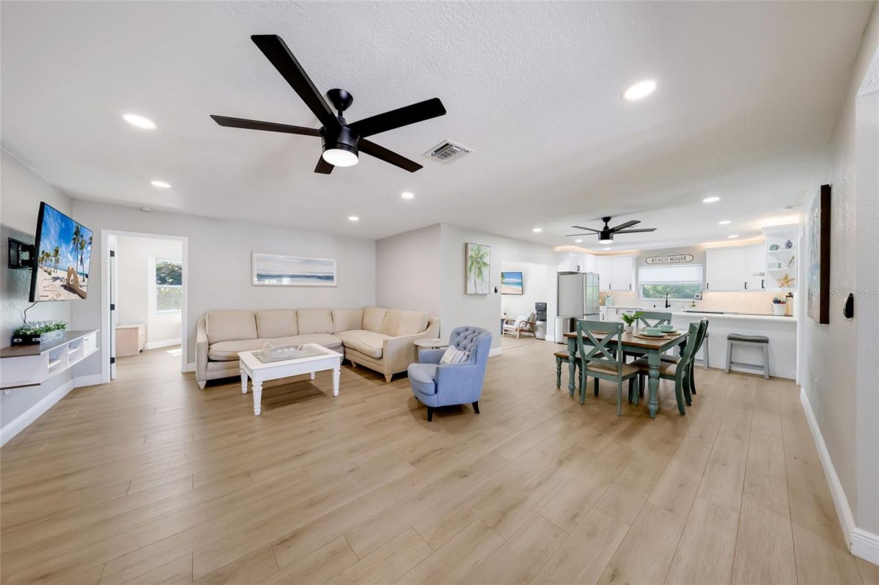 6311 1st Avenue W, Bradenton, FL 34209 Photo