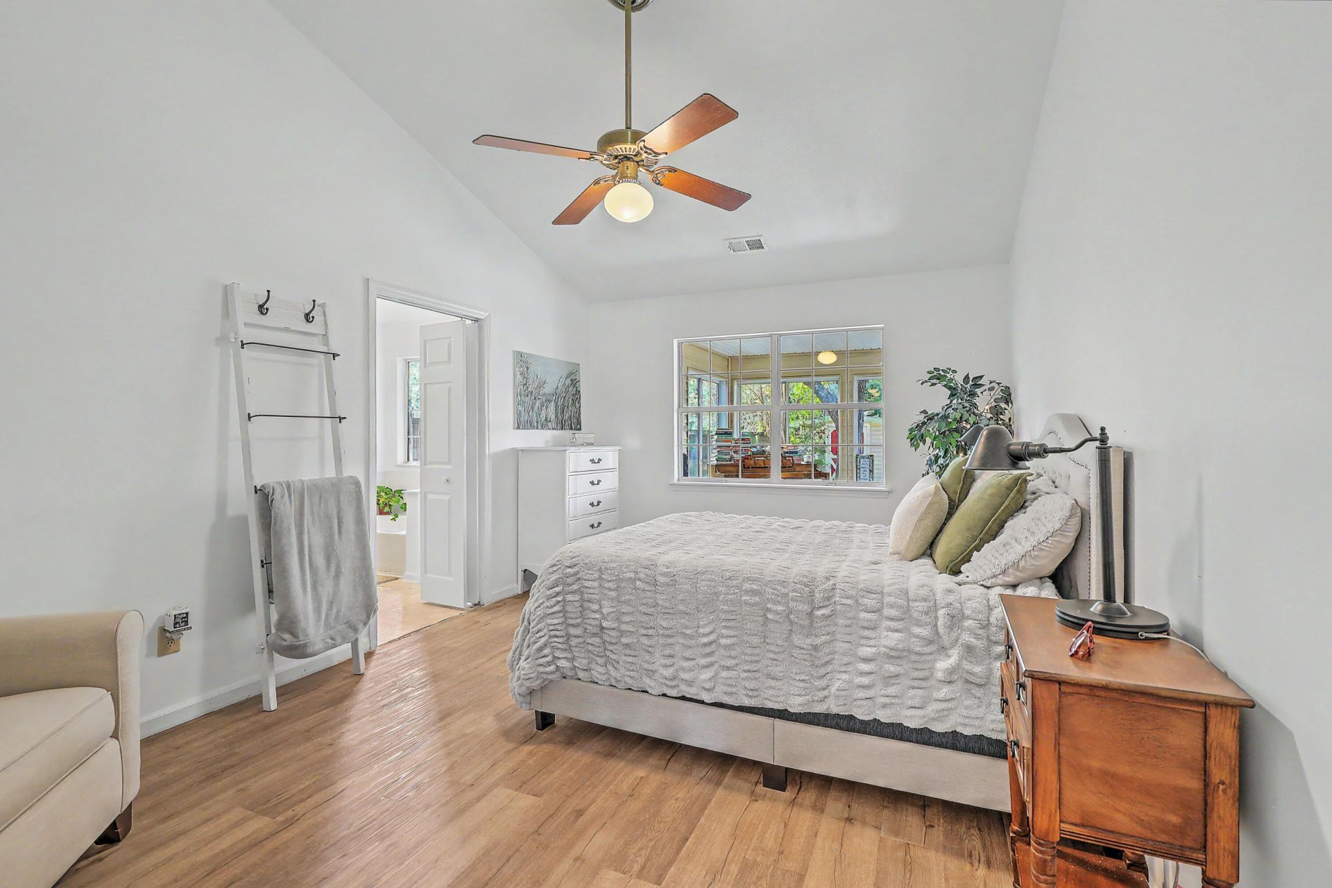 3251 Castleford Court Photo 22