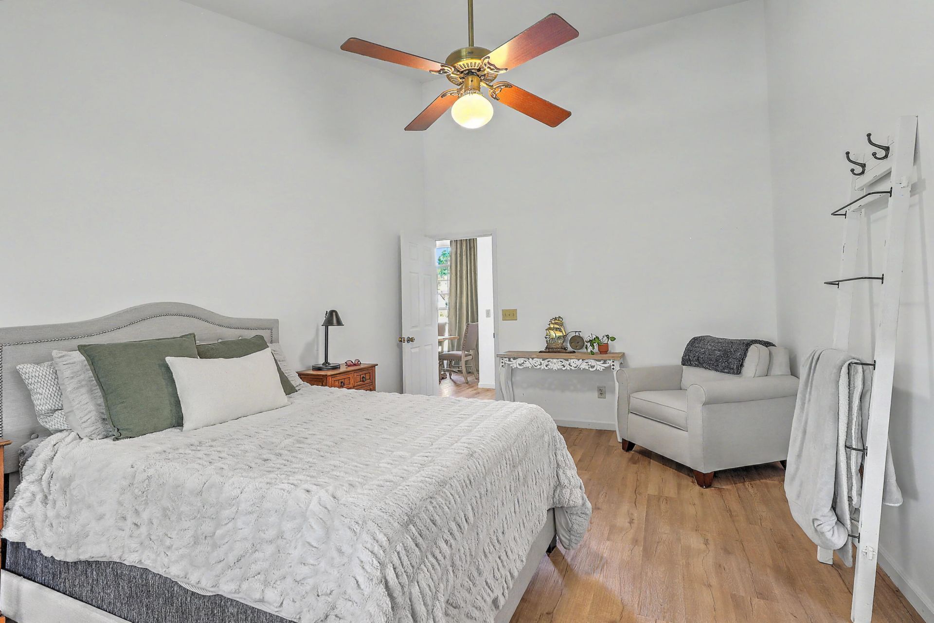 3251 Castleford Court Photo 23