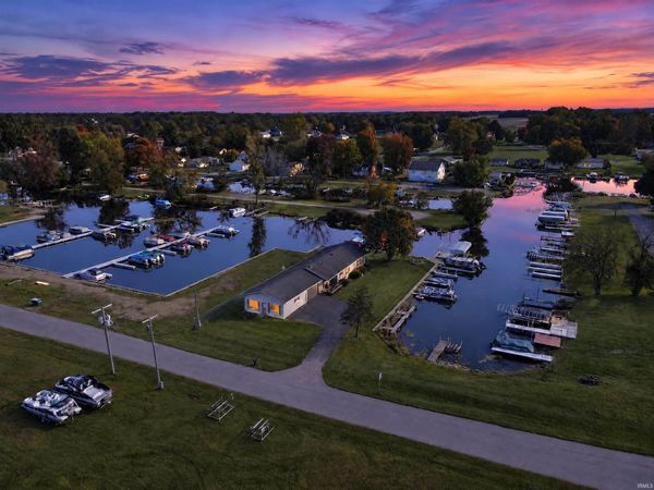 11696 N Treasure Island Drive, Cromwell, IN 46732