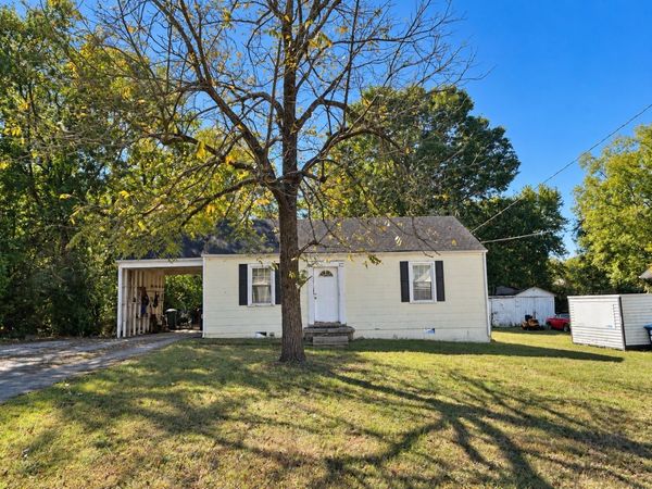 109 Church St , Smyrna, TN 37167