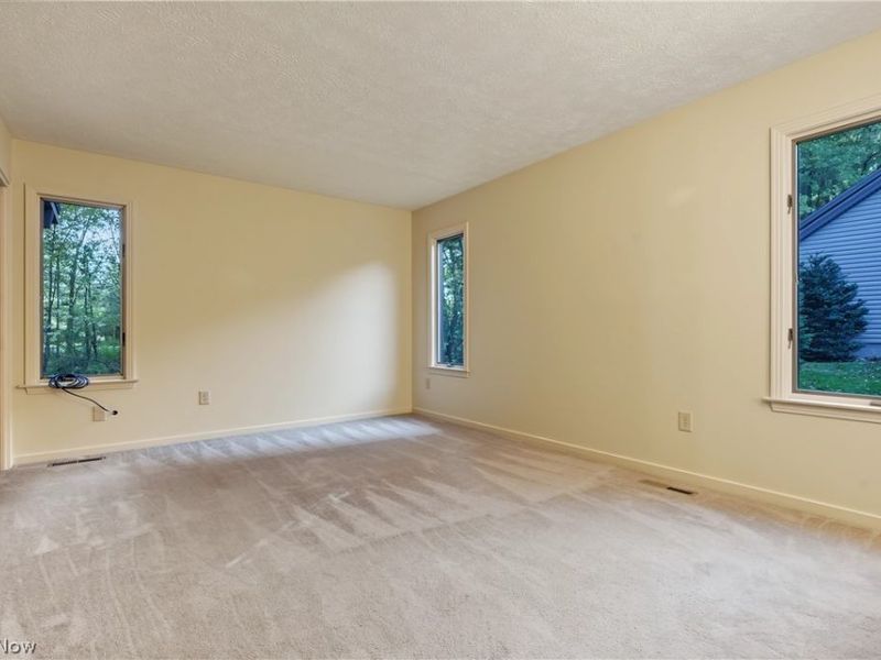 4458 Willow Creek Drive SE, Warren, OH 44484 Photo 17