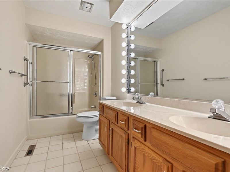 4458 Willow Creek Drive SE, Warren, OH 44484 Photo 20