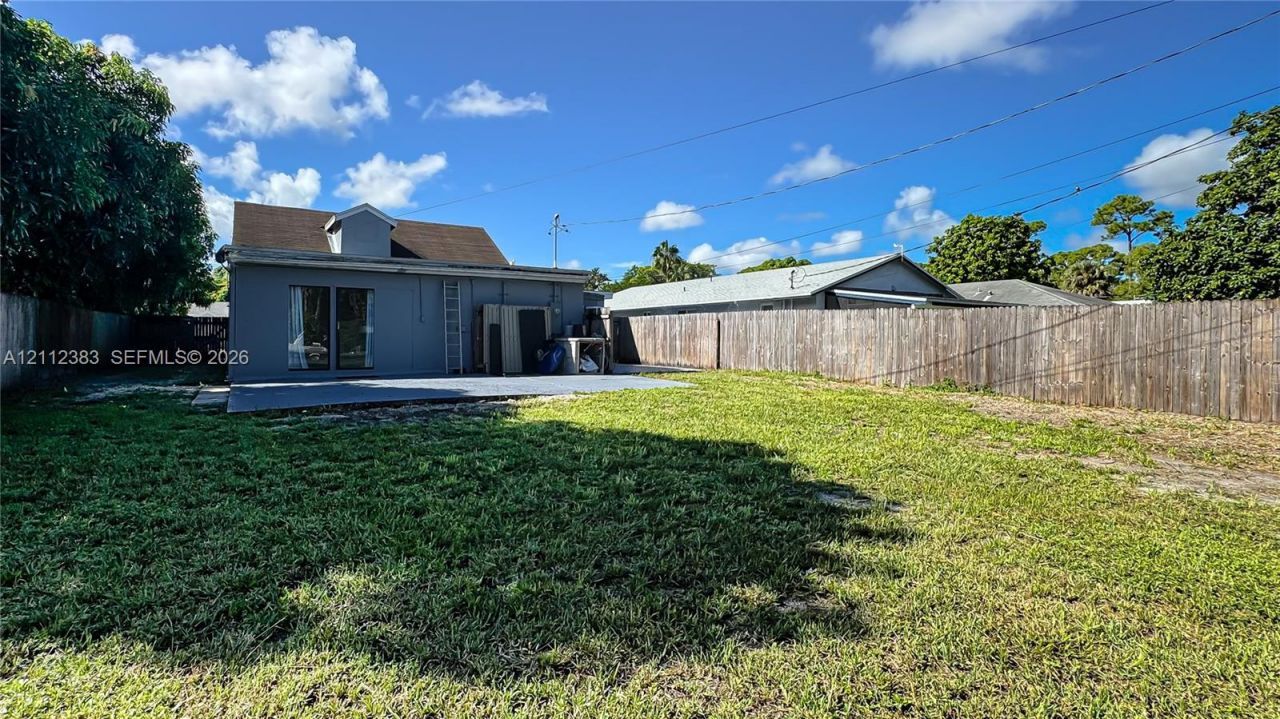 5319 Lake Blvd , Delray Beach, FL 33484 Photo