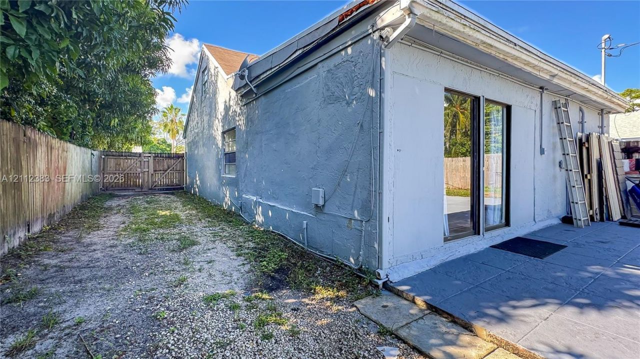 5319 Lake Blvd , Delray Beach, FL 33484 Photo