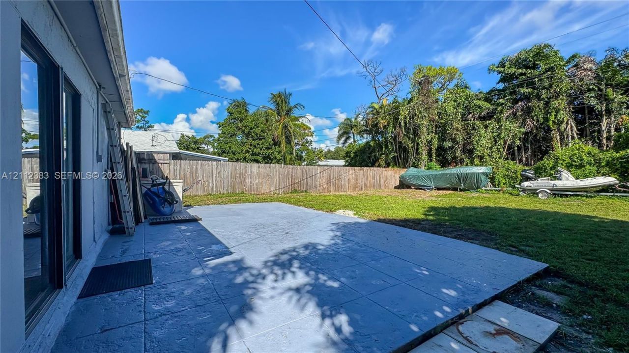 5319 Lake Blvd , Delray Beach, FL 33484 Photo