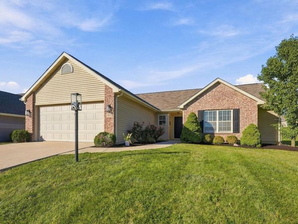 8928 Strathmore Lane, Fort Wayne, IN 46818