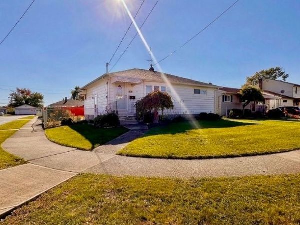 14871 S Gallatin Boulevard, Brook Park, OH 44142