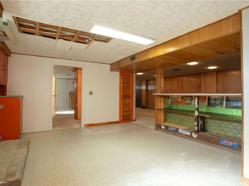 14871 S Gallatin Boulevard, Brook Park, OH 44142 Photo 24