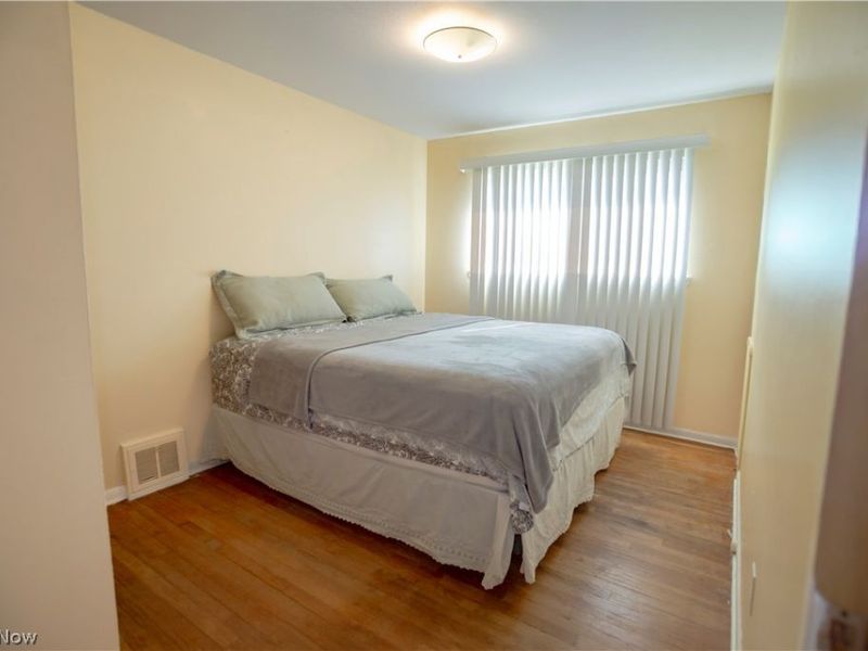 14871 S Gallatin Boulevard, Brook Park, OH 44142 Photo 9