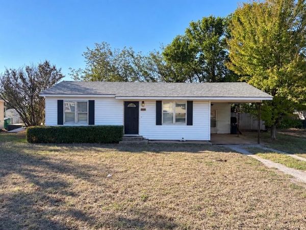 803 W 4th Street, Granite, OK 73547