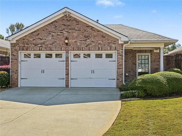 105 Countryside Court , Woodstock, GA 30189